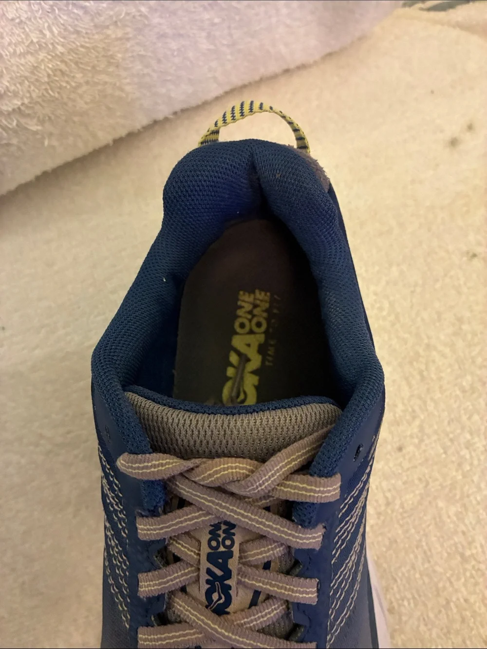 Hoka Clifton 6 Gray Navy Running Shoes w/Yellow Toe Accents mesh upper